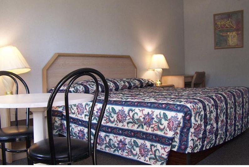 Celebration Inn Lewisburg Стая снимка